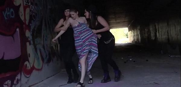  Bree Daniels ambushed under bridge by rough lesbian oral